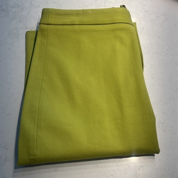 Classic High Waist Solid Skirt Size 6 - Picture 4 of 5
